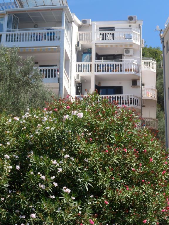 Milocer Apartment Свети-Стефан Экстерьер фото